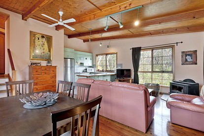 Unique and Rural Cabin Rental with Observatory in Leura, New South Wales - Photo 2