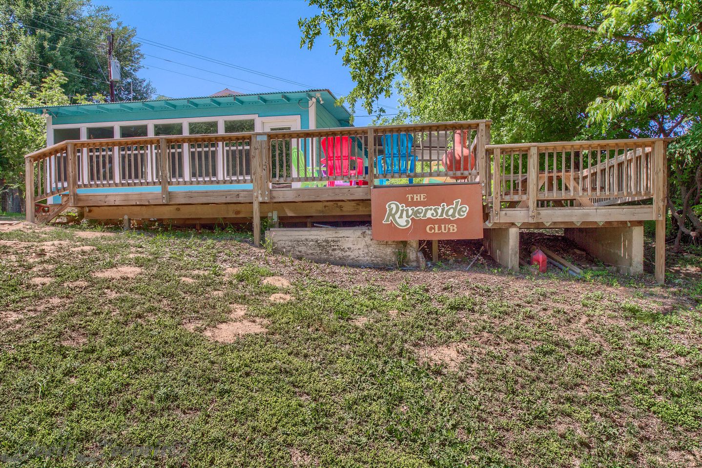 Amazing Vacation Rental with River Access and Kayaks for Memorable Family Vacations in Canyon Lake, Texas