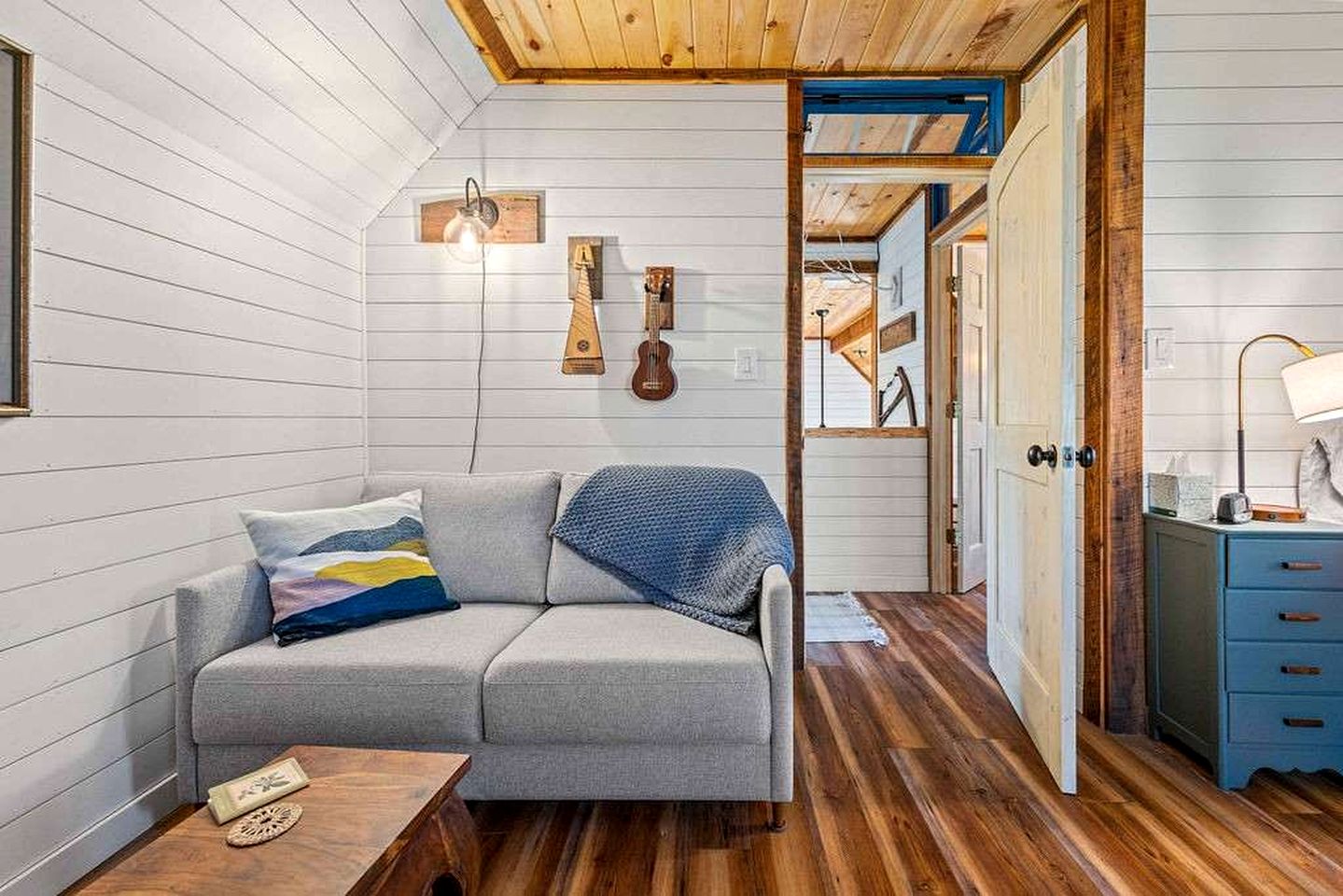 Cozy Mountain Cabin Retreat with Private Forest & Kayaks Near Blue Ridge Parkway, Virginia