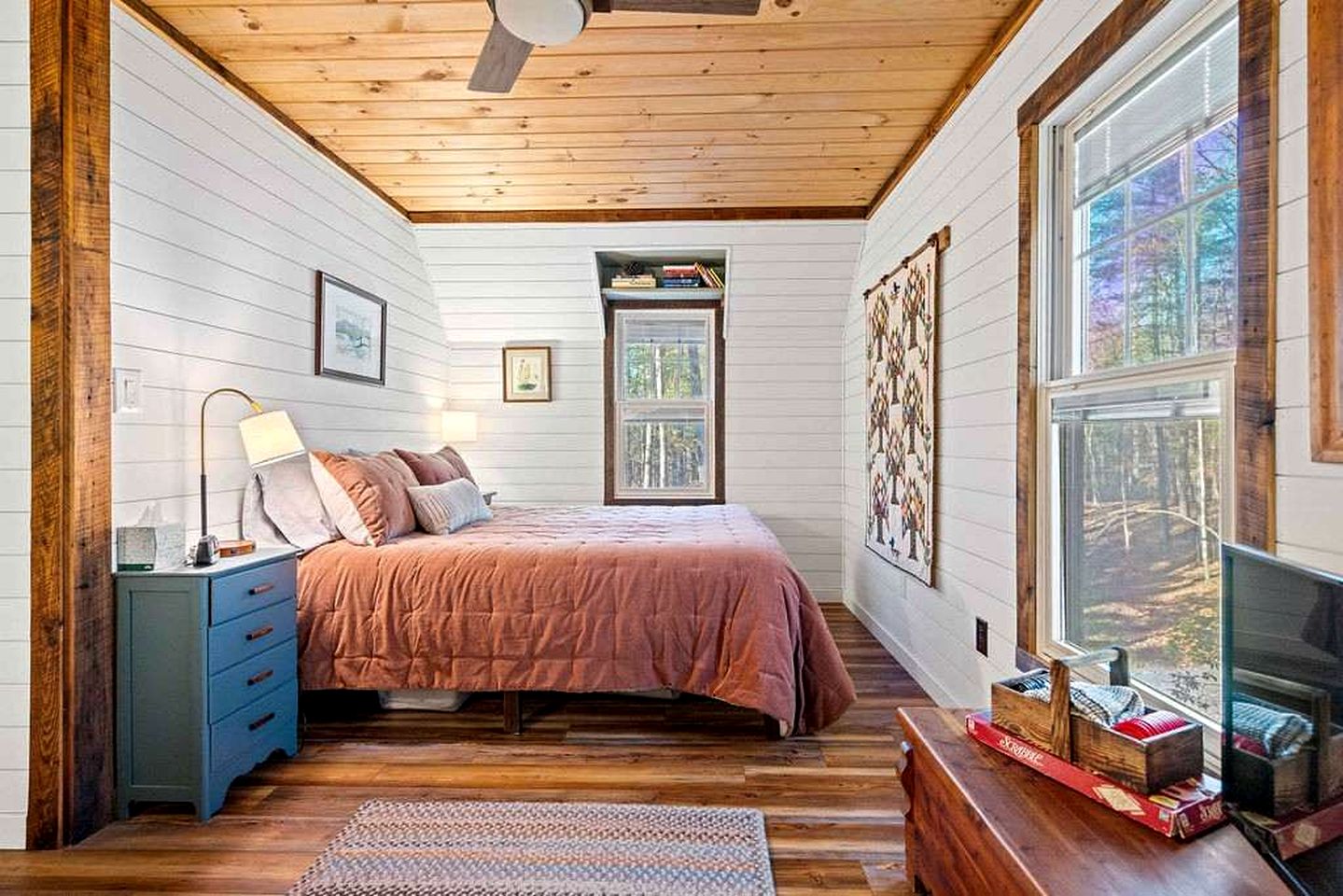 Cozy Mountain Cabin Retreat with Private Forest & Kayaks Near Blue Ridge Parkway, Virginia