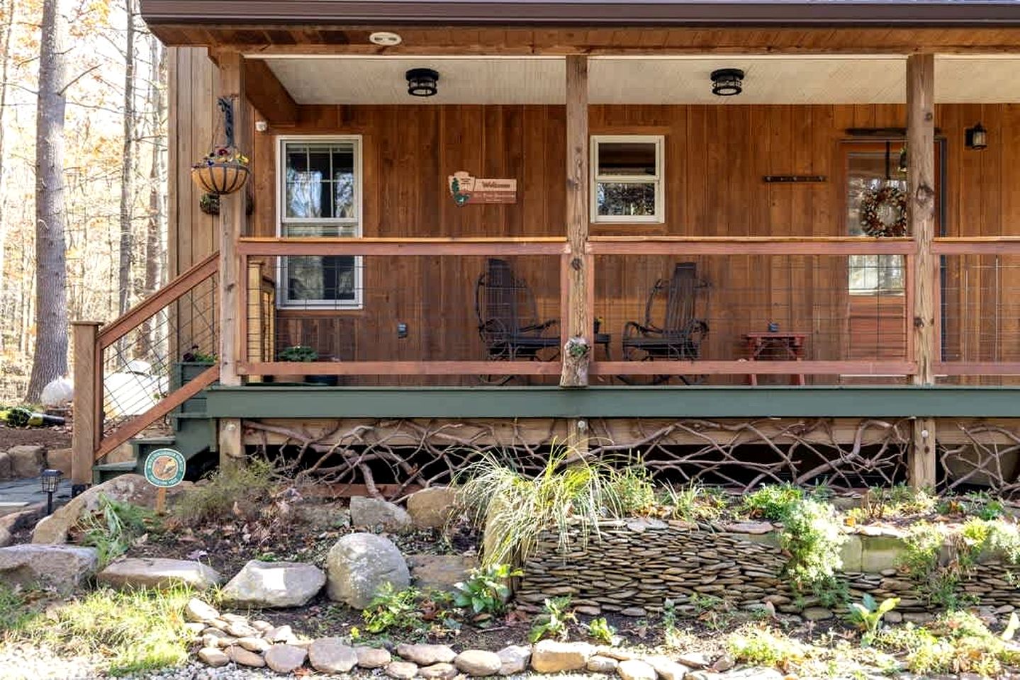 Cozy Mountain Cabin Retreat with Private Forest & Kayaks Near Blue Ridge Parkway, Virginia