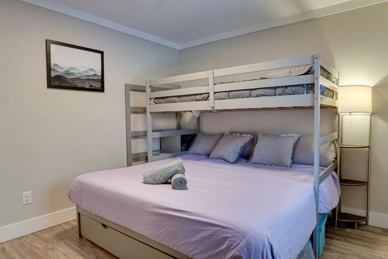 Cabins (United States of America, Lake Toxaway, North Carolina)