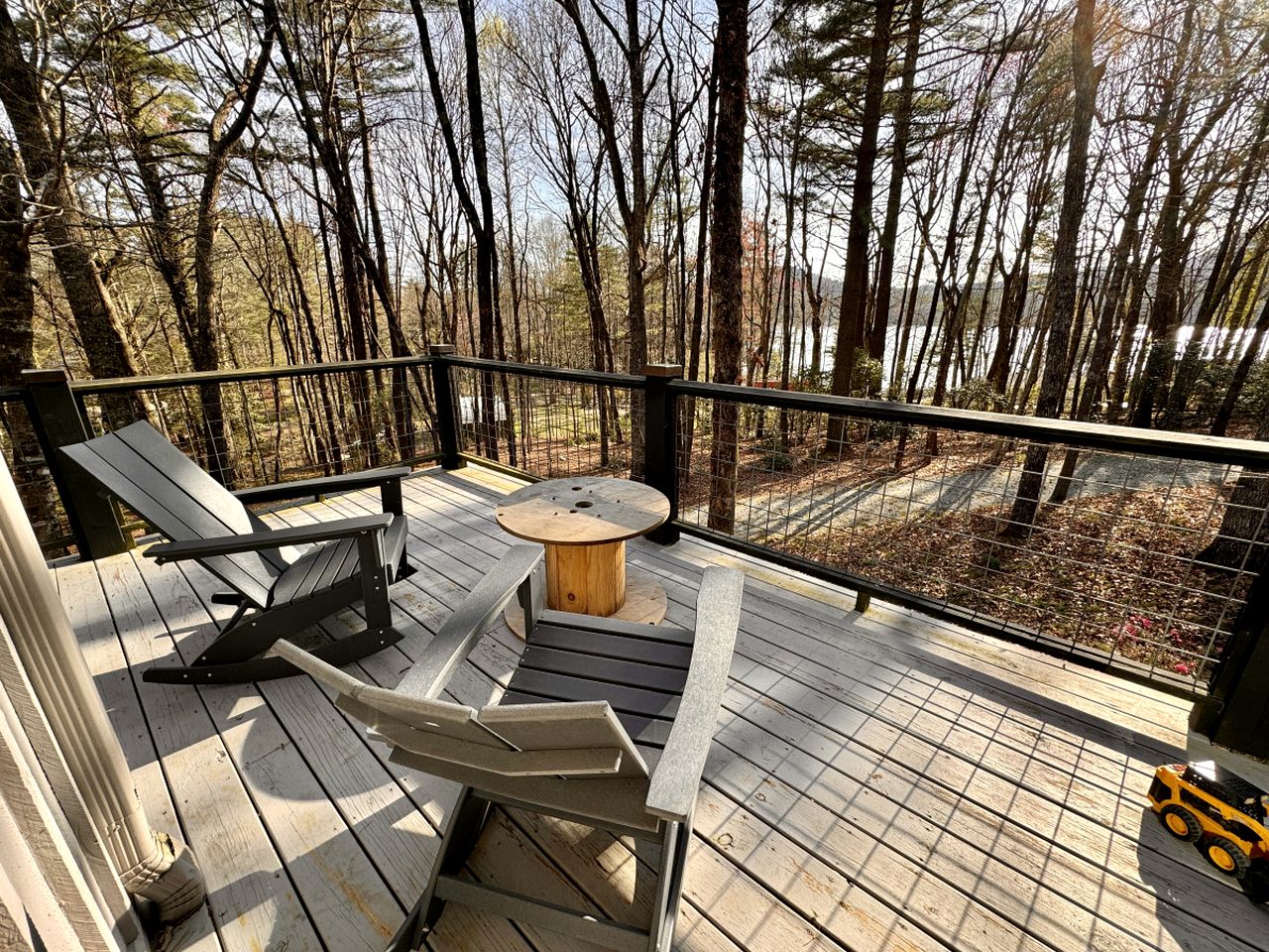 Secluded Mountain Hideaway with Hot Tub & Fire Pit near Lake Toxaway, North Carolina