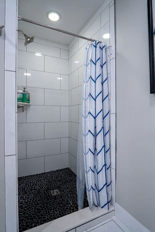 Secluded Mountain Hideaway with Hot Tub & Fire Pit near Lake Toxaway, North Carolina