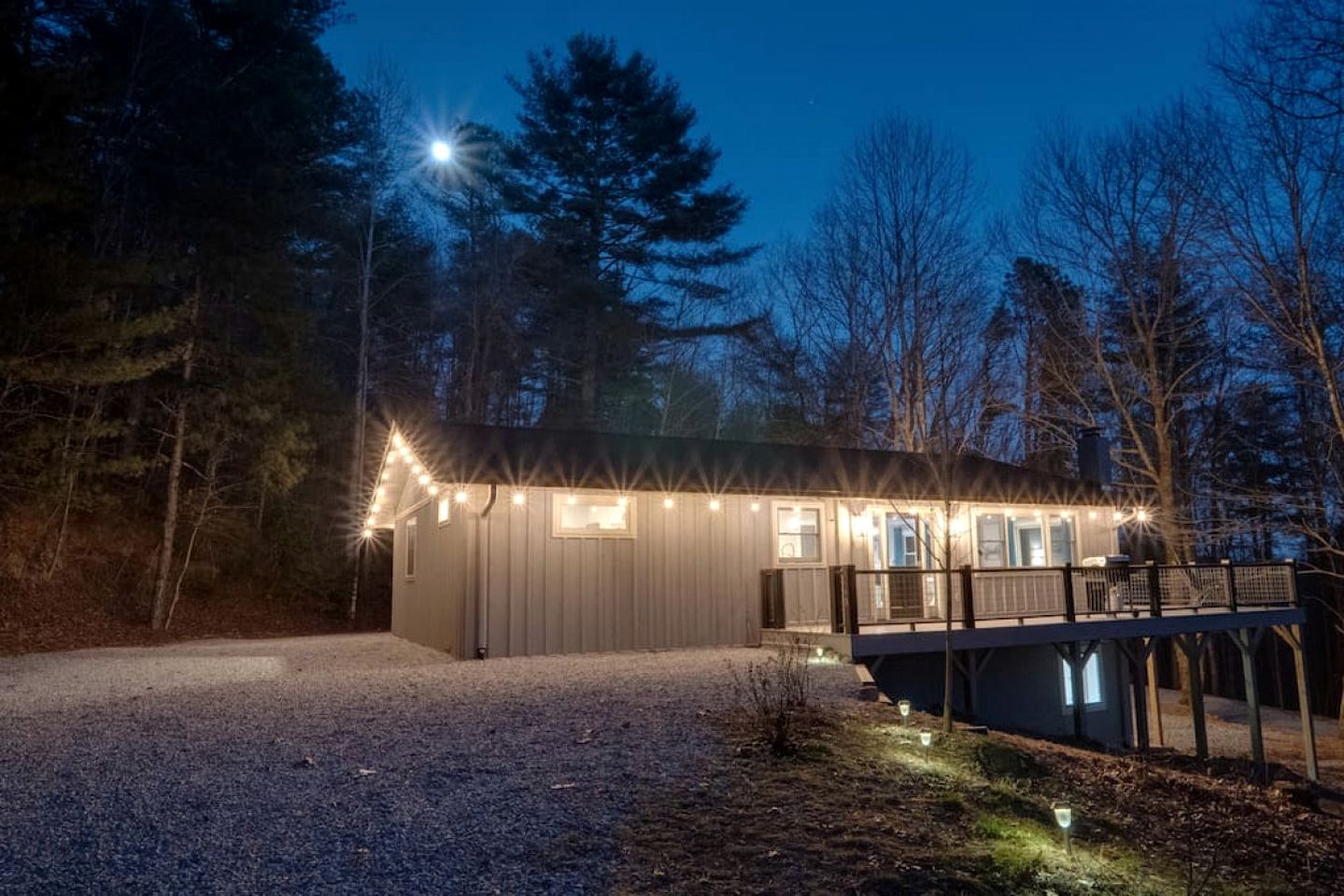 Secluded Mountain Hideaway with Hot Tub & Fire Pit near Lake Toxaway, North Carolina