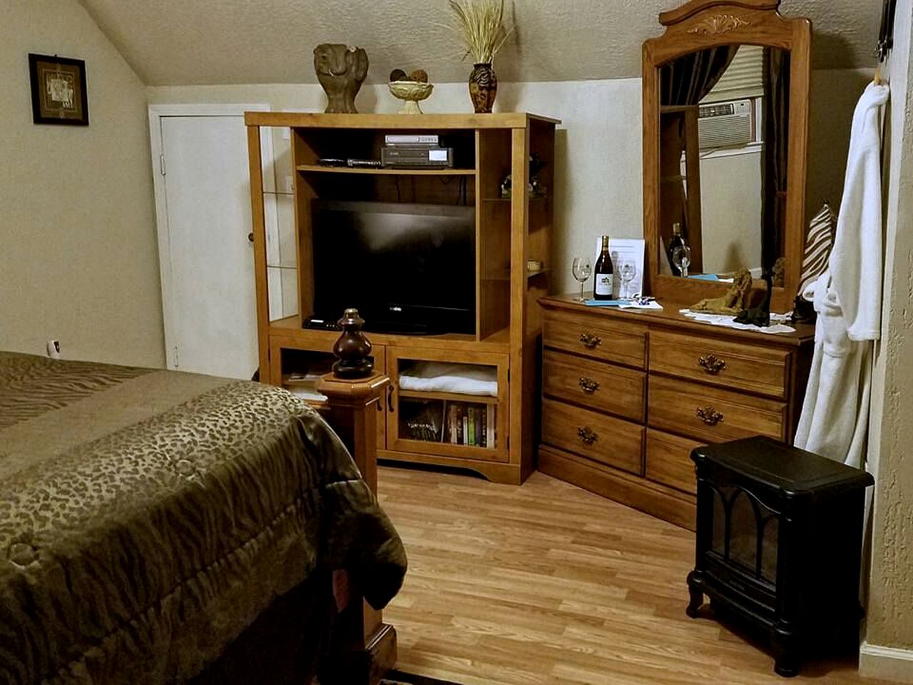 Charming Pet-Friendly Vacation Rental at a Lovely Bed and Breakfast near Hillsville, Virginia