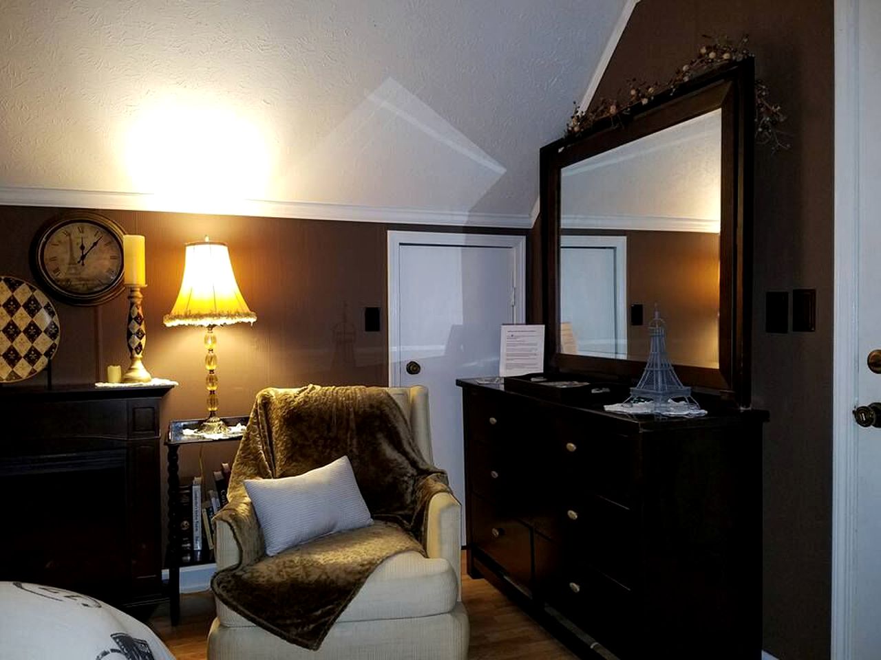 Pet-Friendly Vacation Rental with Stunning Mountain Views near Woodlawn, Virginia