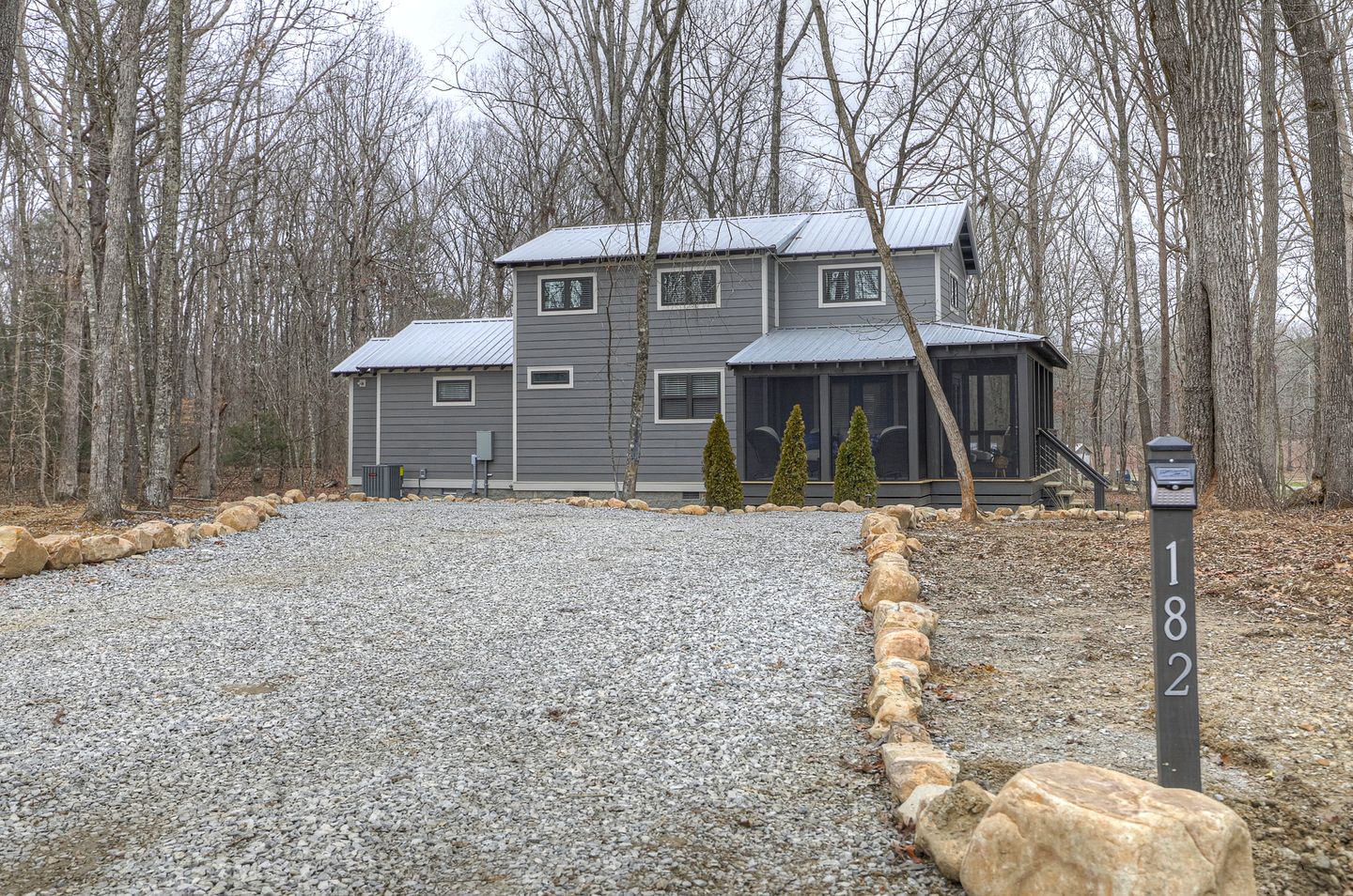 Embrace Nature in this Cozy Cabin with Fire Pit in Monteagle, Tennessee