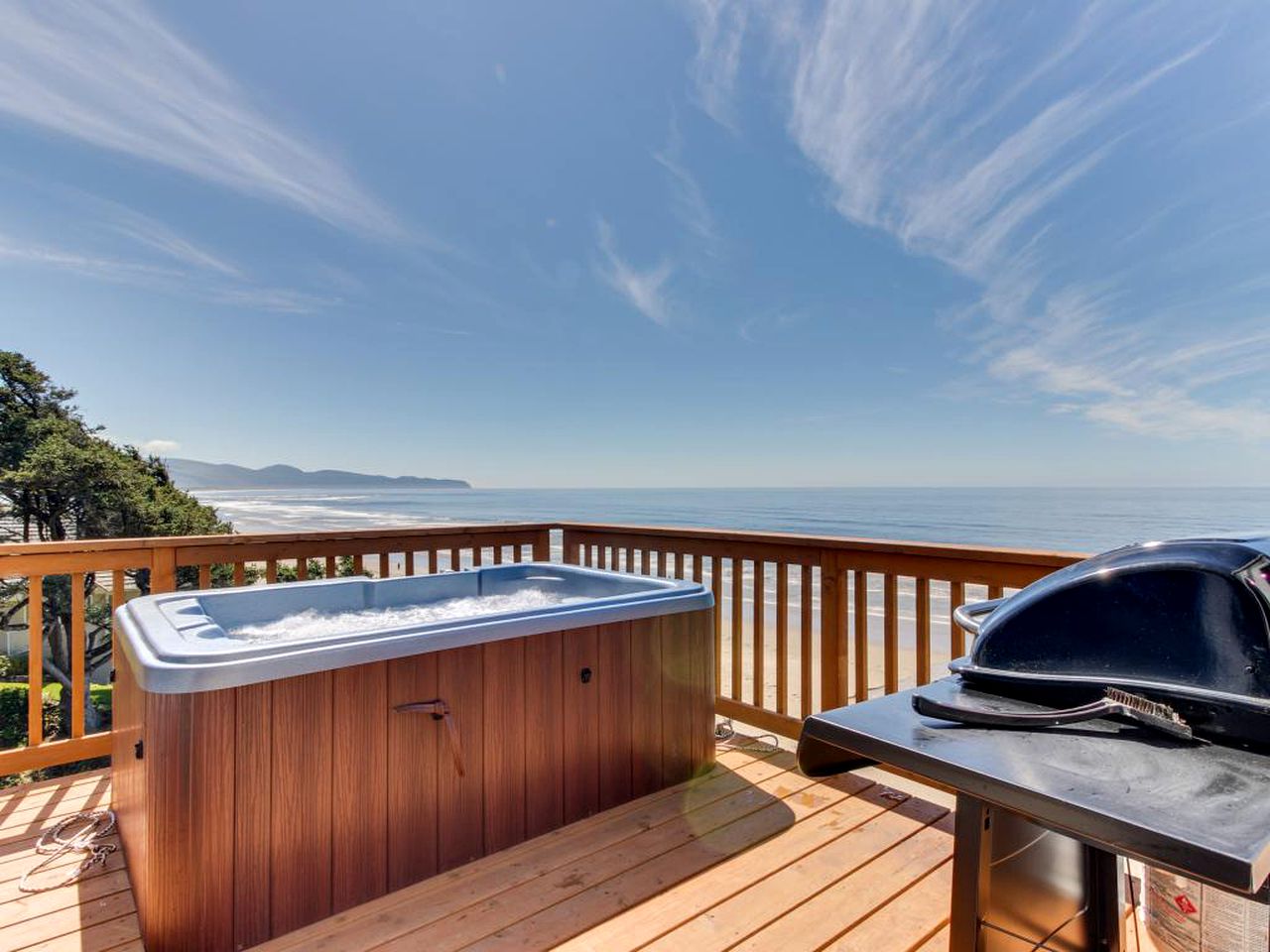 Beachfront Cabin in Oceanside, Oregon