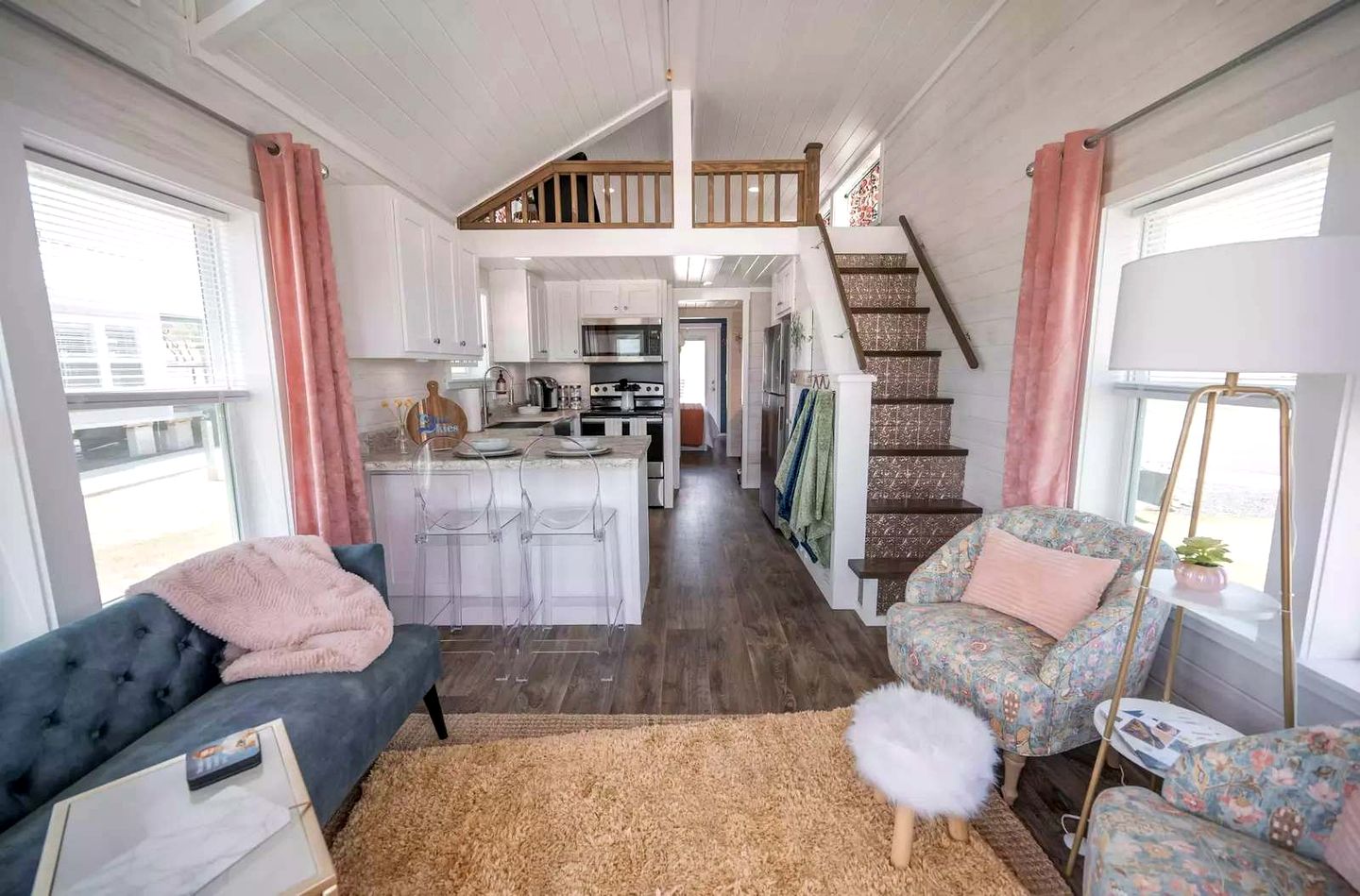 Peaceful Tiny Home Retreat with Pool and Resort Access Near Fredericksburg, TX