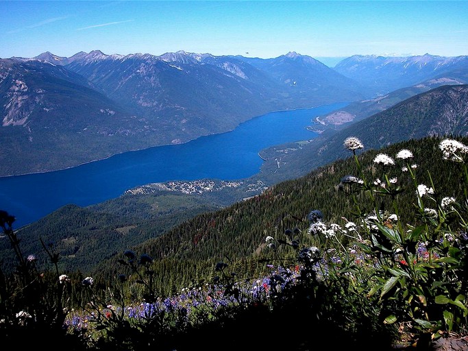 Cabin on Slocan Lake, British Columbia