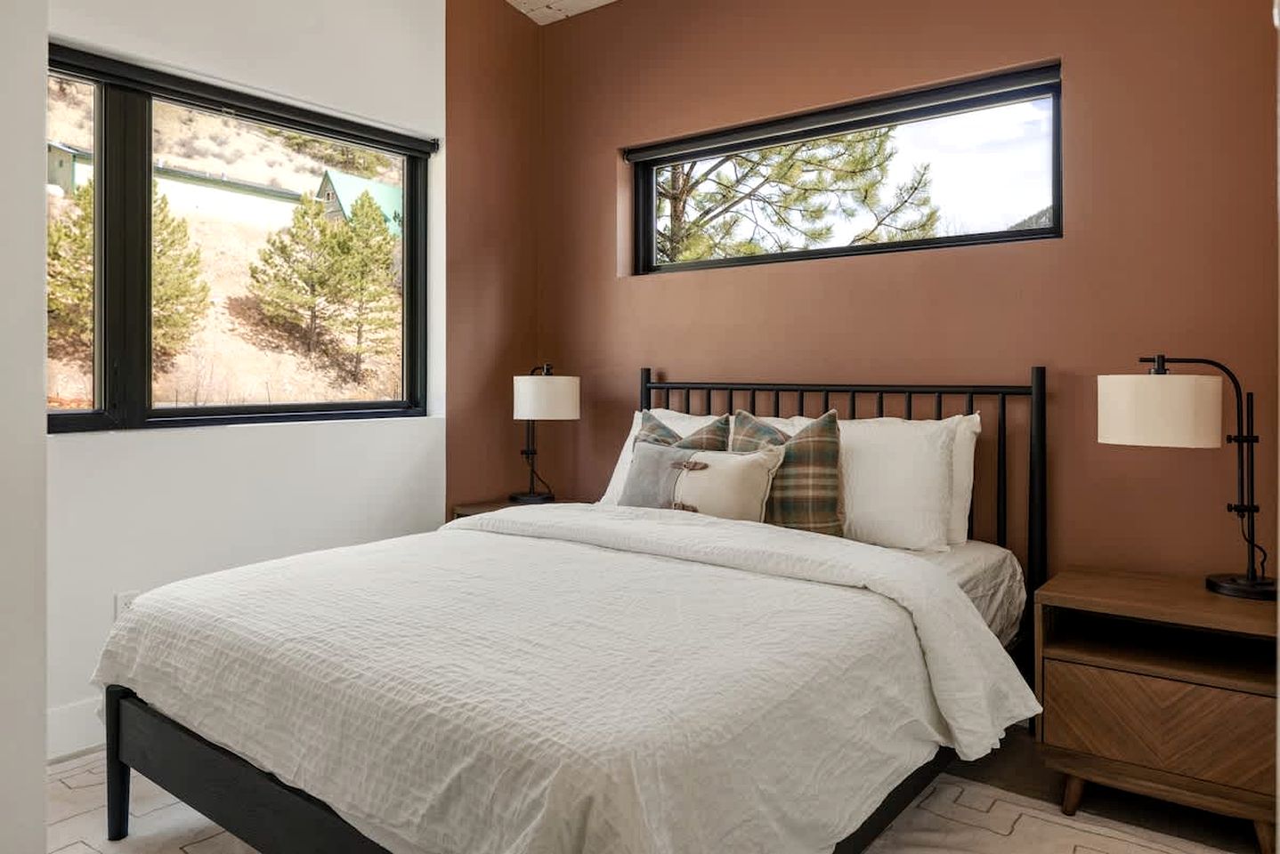 Cozy Mountain Escape in Guanella Pass with Private Hot Tub in Grant, Colorado