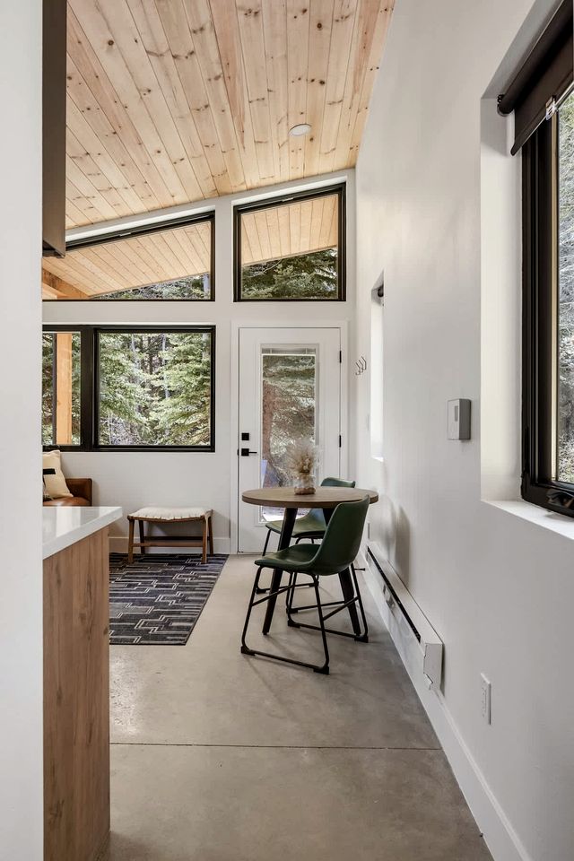 Cozy Mountain Escape in Guanella Pass with Private Hot Tub in Grant, Colorado