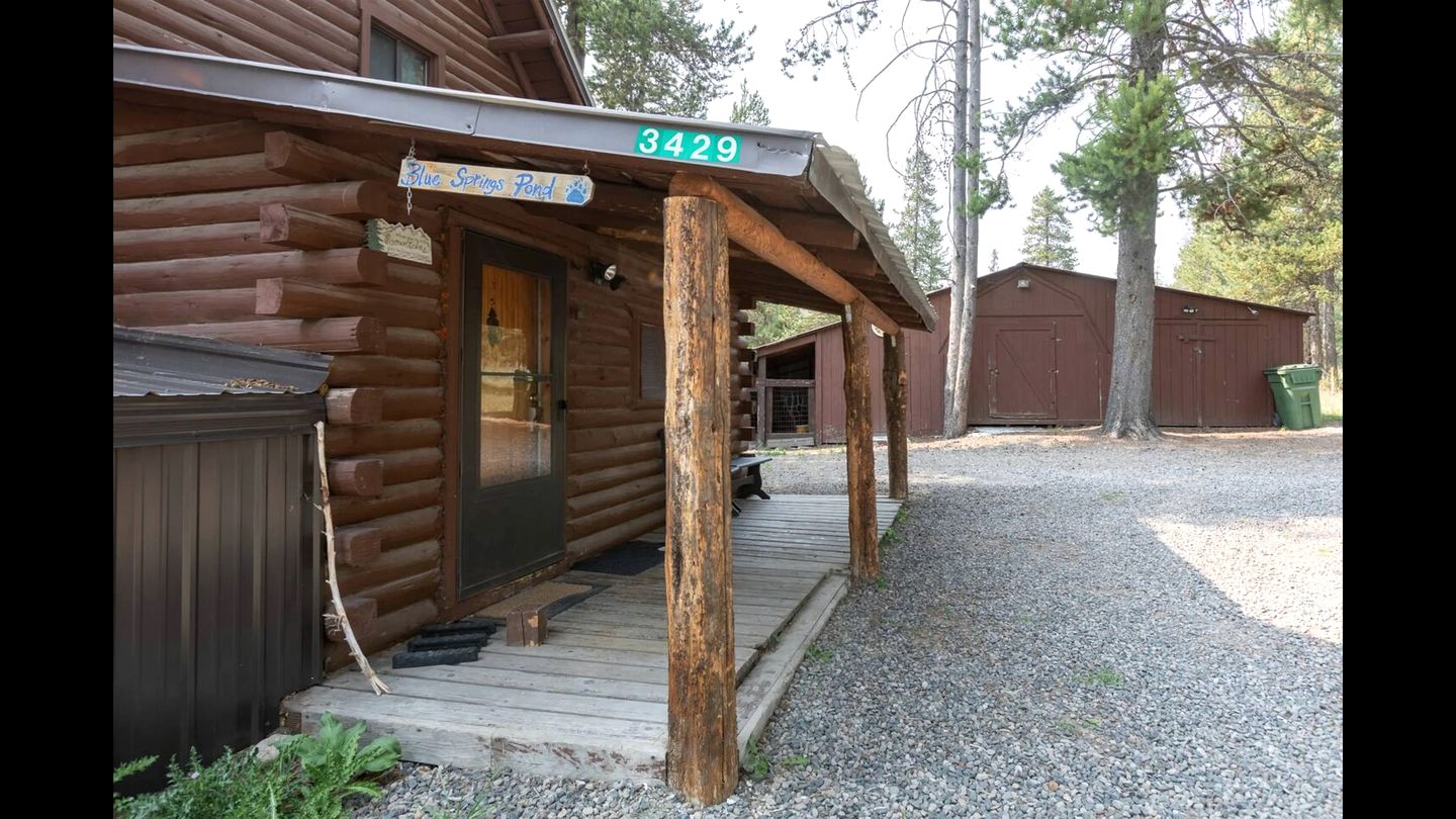 Rustic Cabin Retreat with Private Pond & Hot Tub near Island Park, Idaho