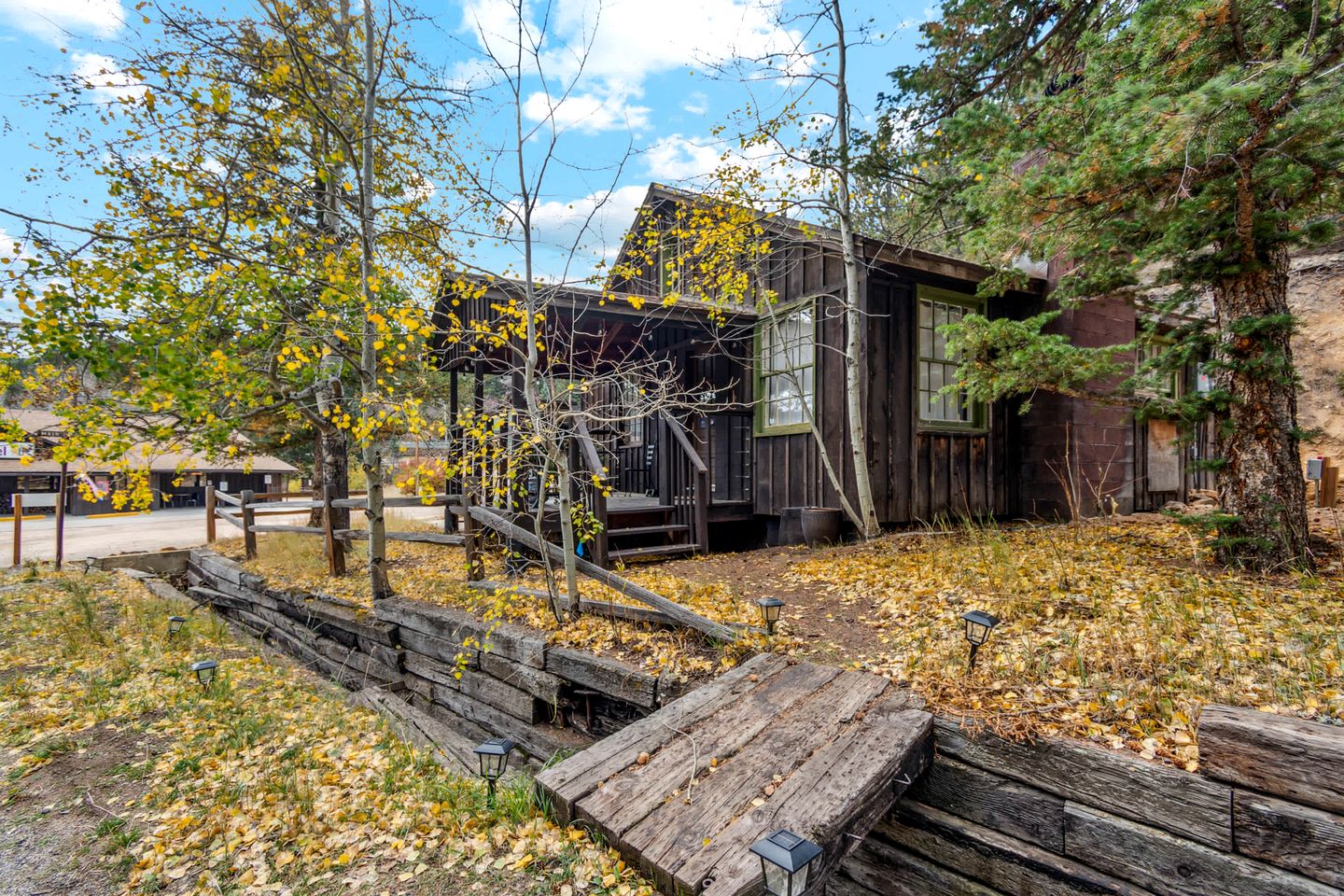 Family-Friendly Mountain Cabin with Hot Tub near Estes Park & Rocky Mountain National Park, Ferncliff Colorado
