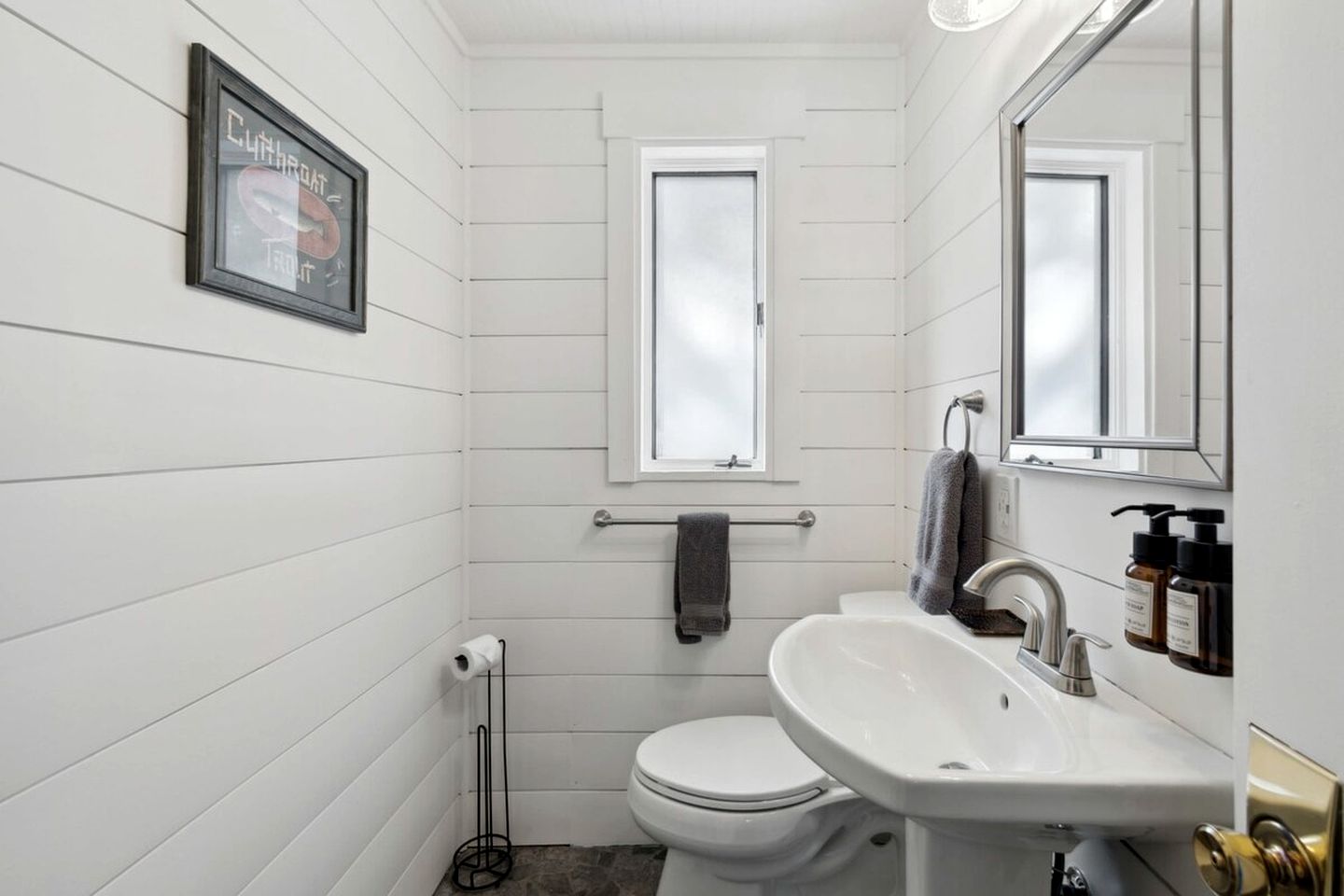 Family-Friendly Mountain Cabin with Hot Tub near Estes Park & Rocky Mountain National Park, Ferncliff Colorado