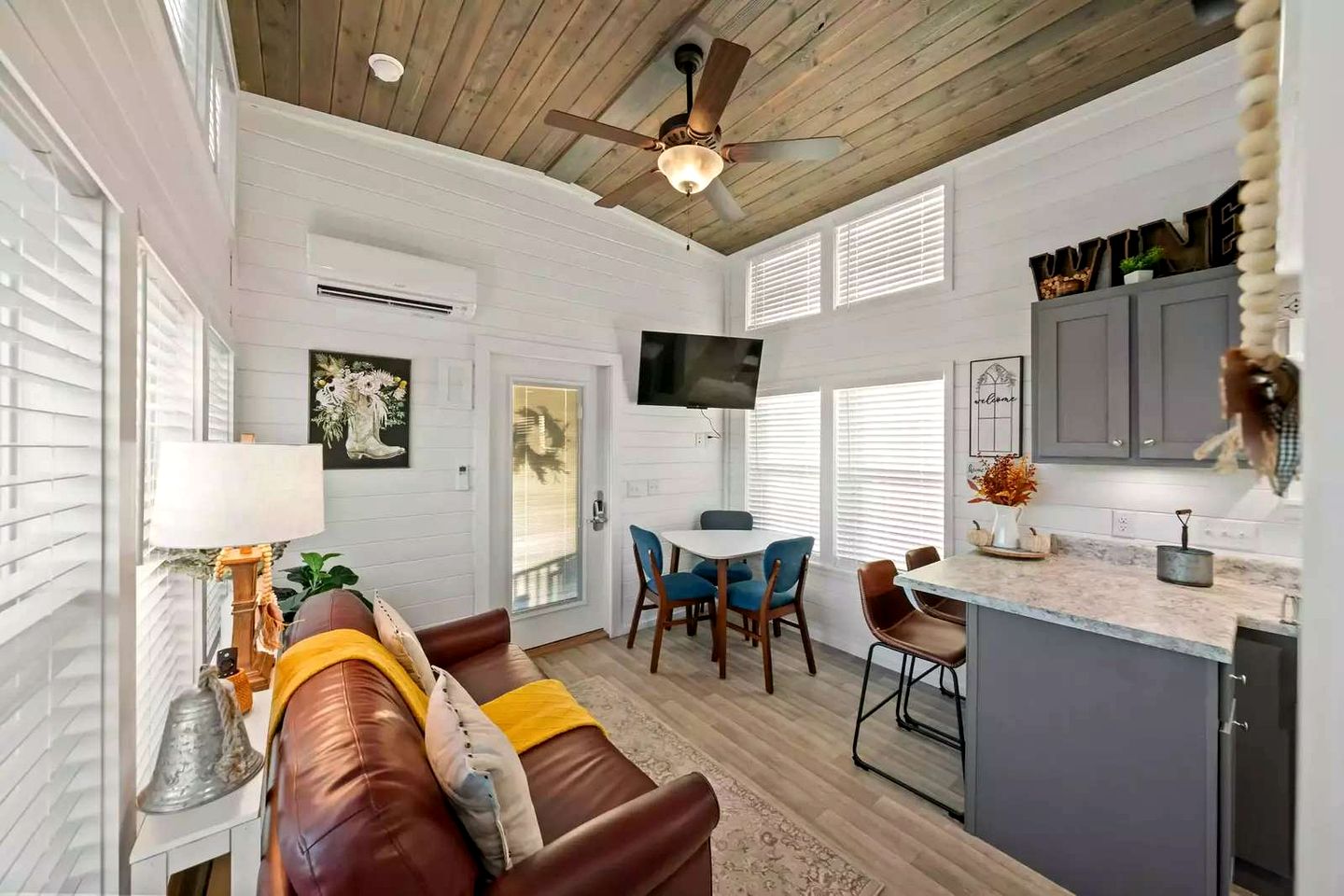 Charming Tiny Home with Private Resort Amenities, Fire Pit, and Hill Country Views Near Fredericksburg, TX