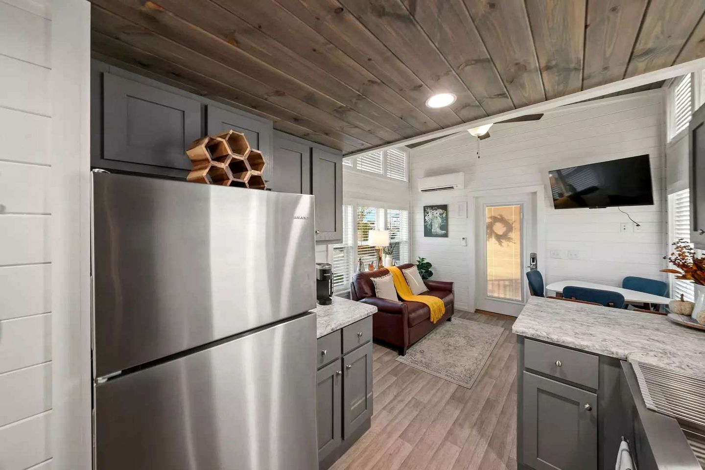 Charming Tiny Home with Private Resort Amenities, Fire Pit, and Hill Country Views Near Fredericksburg, TX