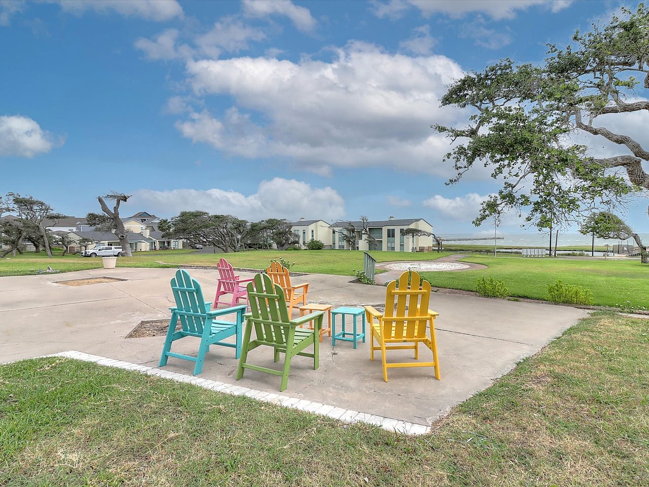 Beautiful Waterfront Home with Fishing Pier, Marina & Pool near Rockport Beach, Texas