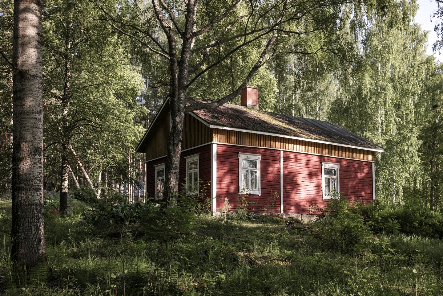 Rustic Off-Grid Farmhouse on Private Island with Sauna near Lake Tarjanne, Pohjaslahti, Finland