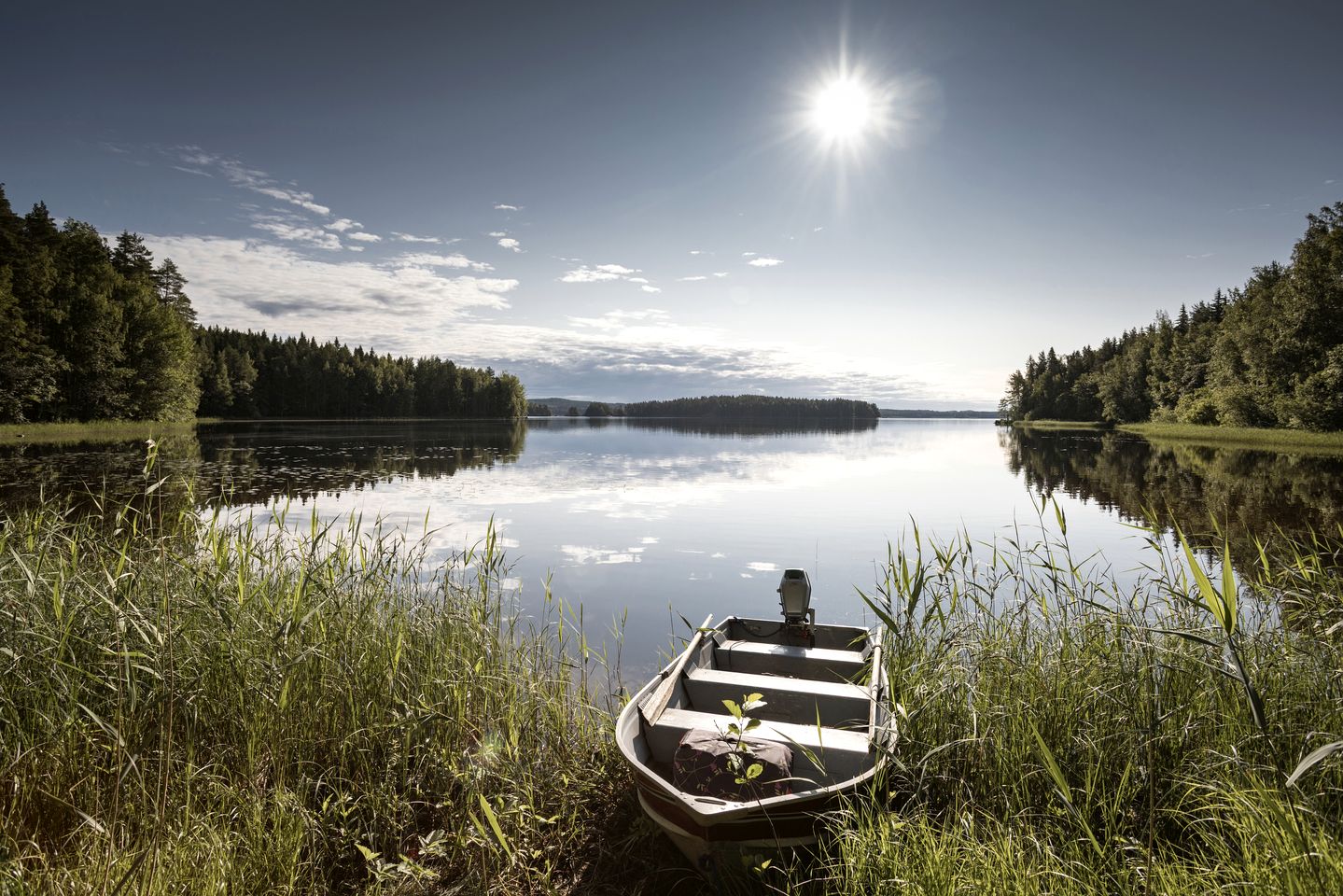Rustic Off-Grid Farmhouse on Private Island with Sauna near Lake Tarjanne, Pohjaslahti, Finland