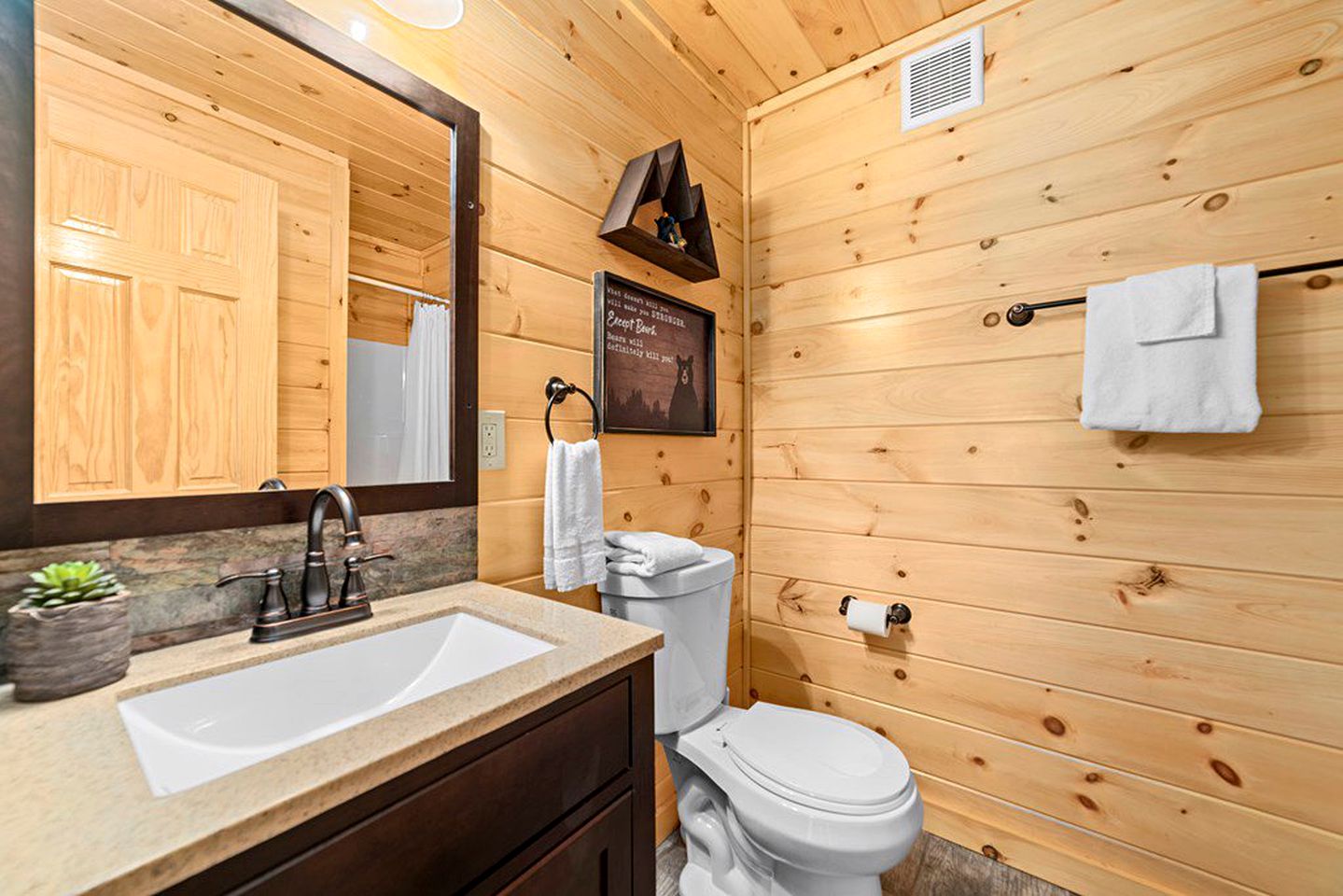 Couple's Glamping Cabin for a Romantic Escape in Pigeon Forge
