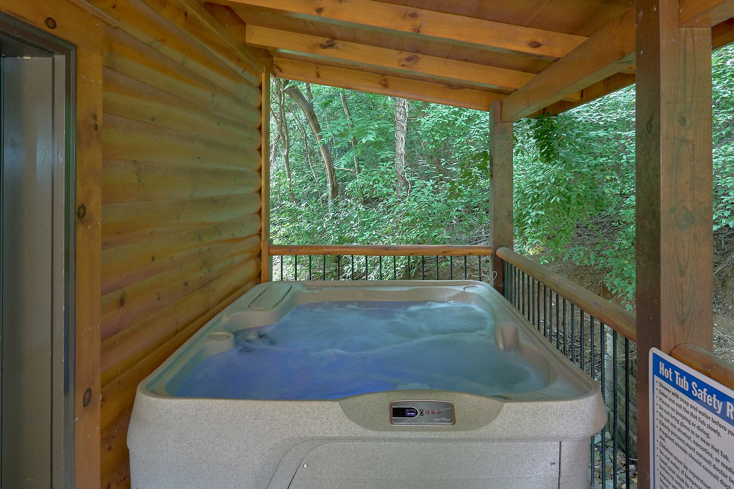 Couple's Glamping Cabin for a Romantic Escape in Pigeon Forge