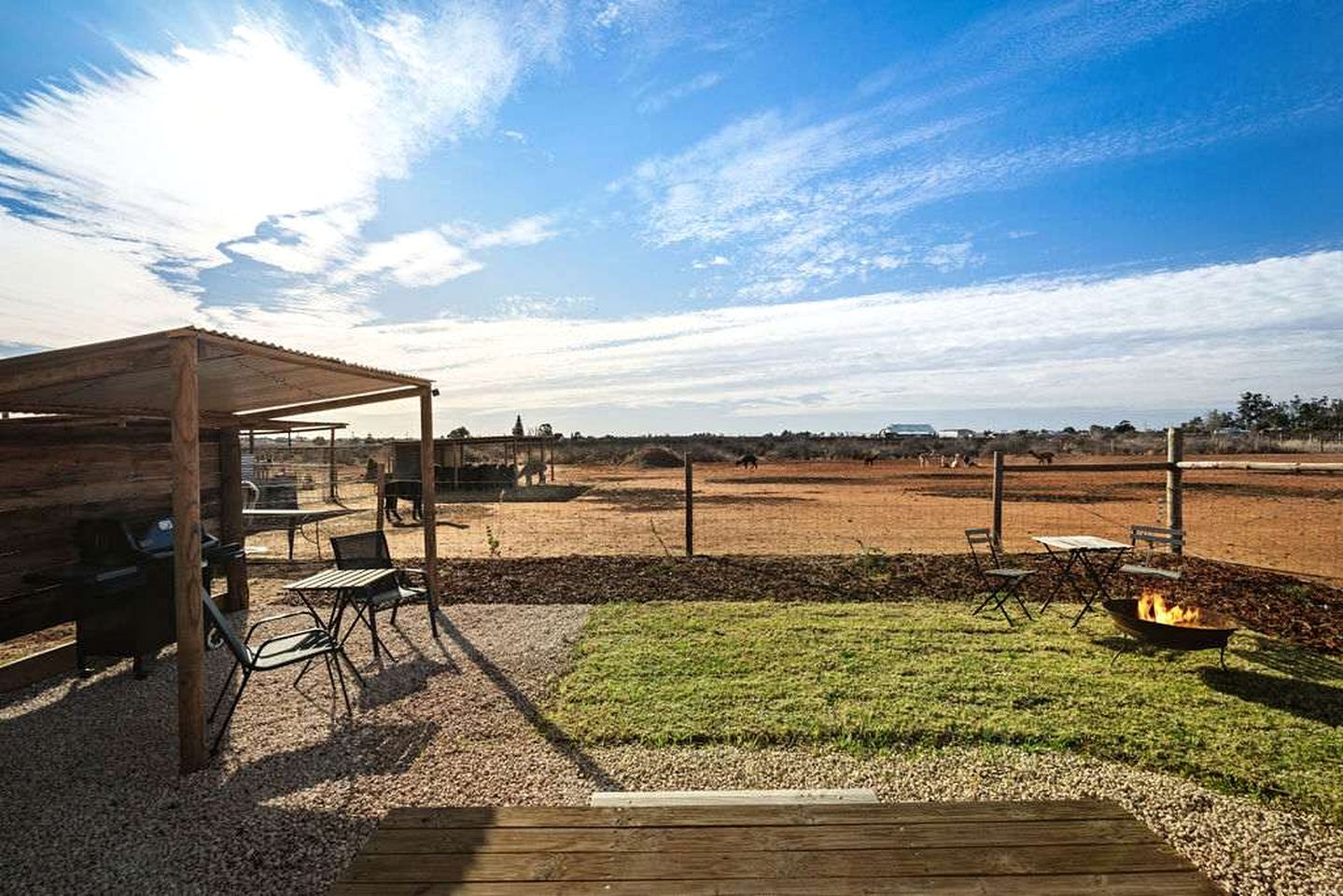 Cozy Tiny House Stay with Friendly Alpacas near Mildura, Victoria