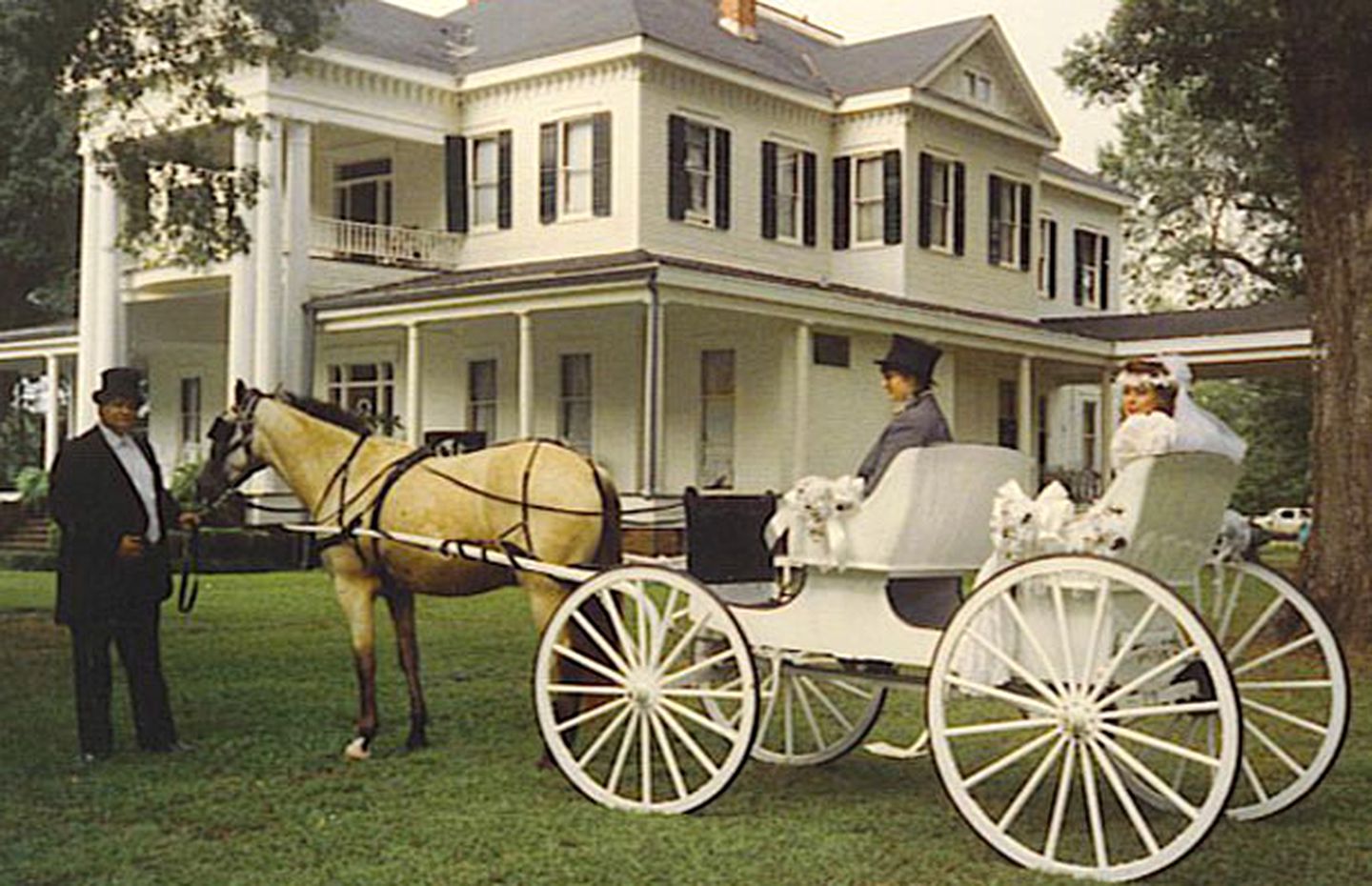 Charming Suite Rental at Bed and Breakfast near New Orleans, Louisiana