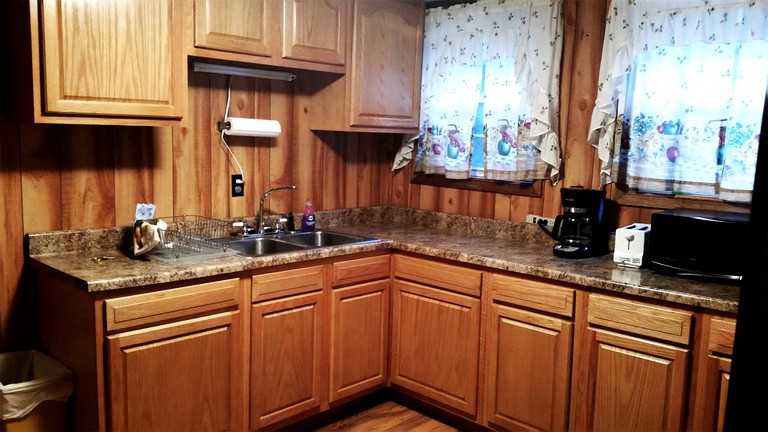 Cabins (Rock, West Virginia, United States)