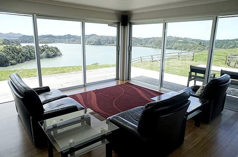 Nature Lodges (Whangaruru, North Island, New Zealand)