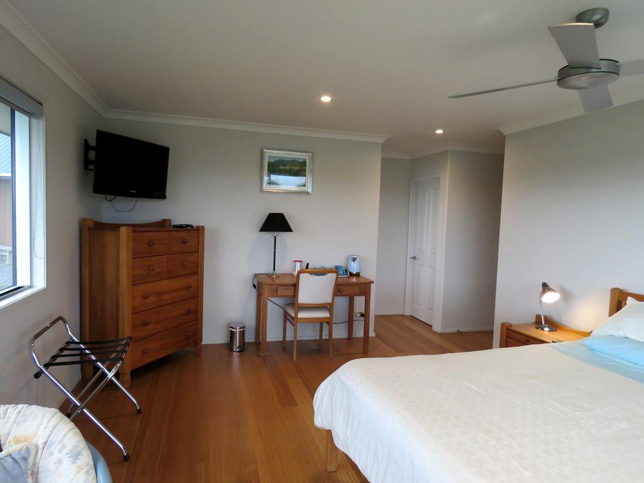 Gorgeous Bed and Breakfast Accommodation on Whangaruru Harbour, North Island