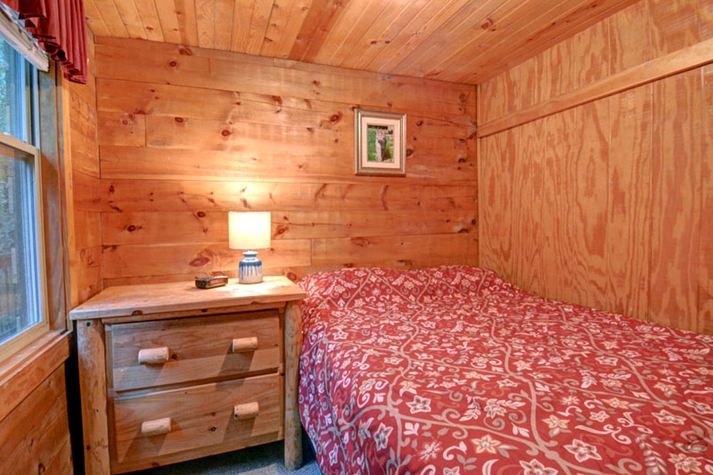 Bobcat Cabin in the Mountains in Bruceton Mills, West Virginia