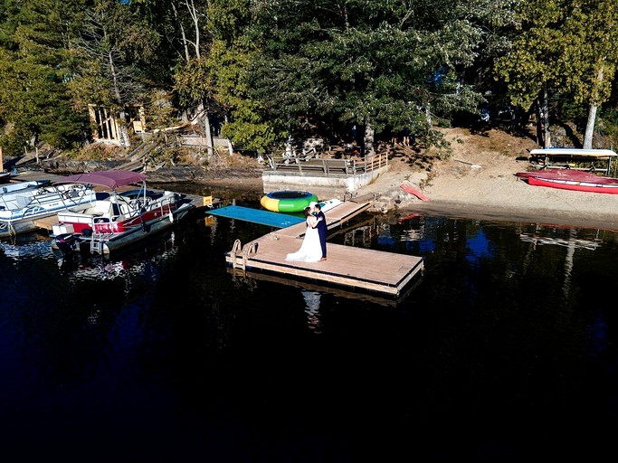 Villas (Canada, Godfrey, Ontario)