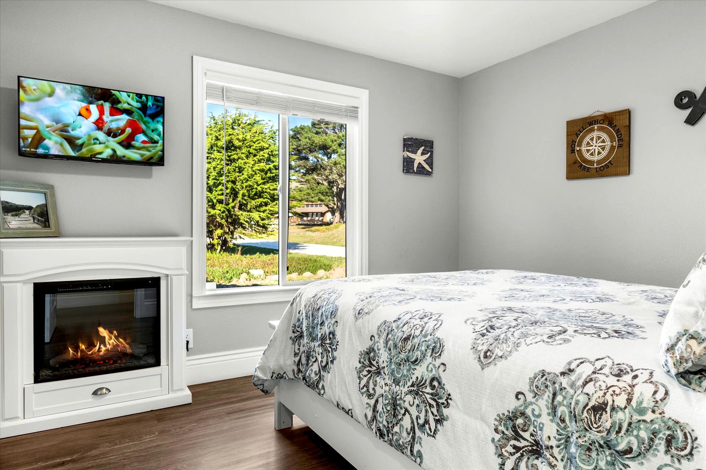 Dog Friendly Beach Vacation Rental with Coastal Views and Luxury Amenities in Bodega Bay, California