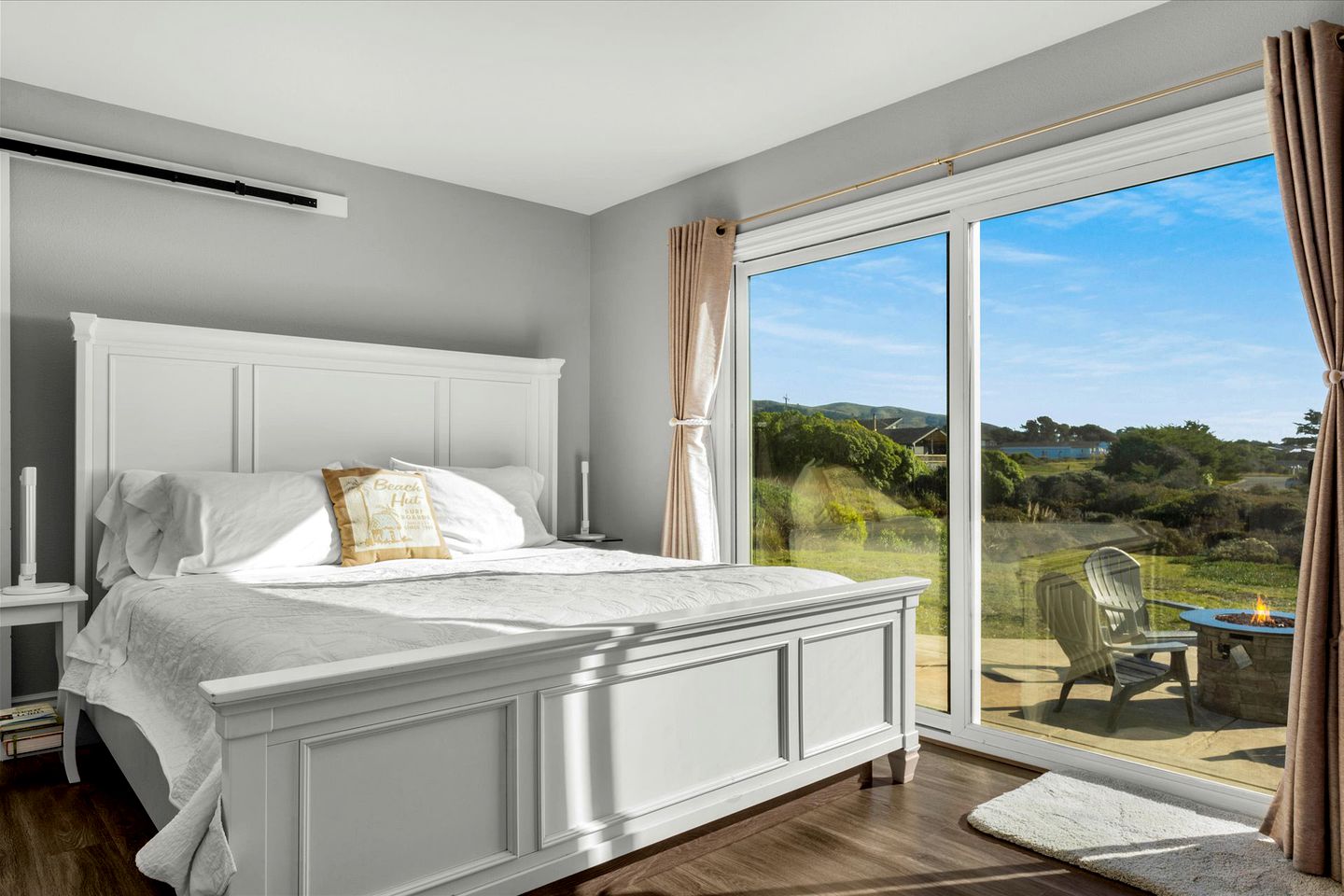 Dog Friendly Beach Vacation Rental with Coastal Views and Luxury Amenities in Bodega Bay, California