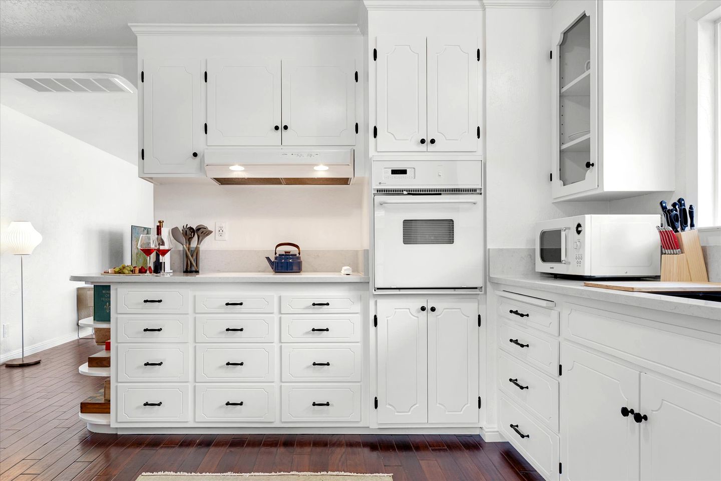 Rustic Beach Rental with Jacuzzi in Bodega Bay, Perfect for a Romantic Weekend Getaway