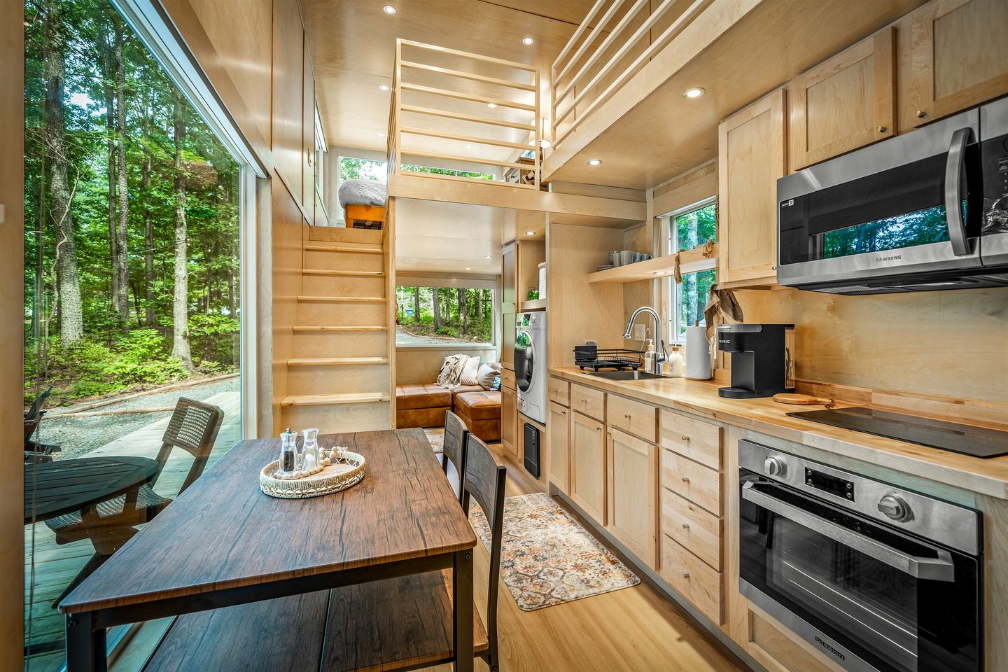 Glorious Lofted Container with Luxurious Indoor and Outdoor Spaces in Alabama