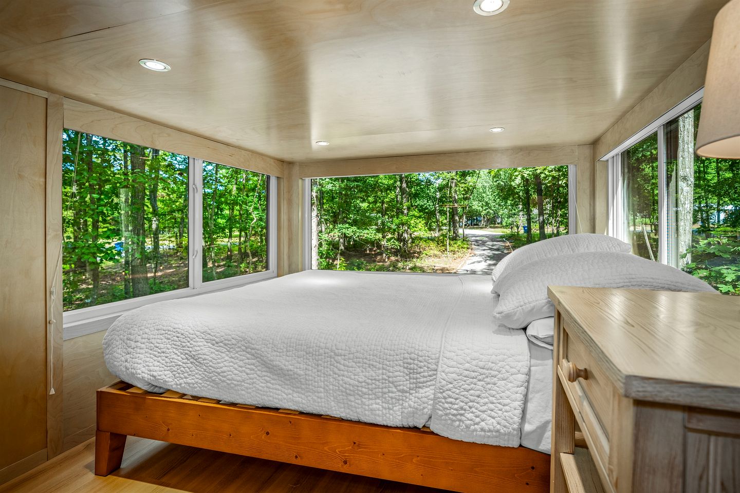 Glorious Lofted Container with Luxurious Indoor and Outdoor Spaces in Alabama