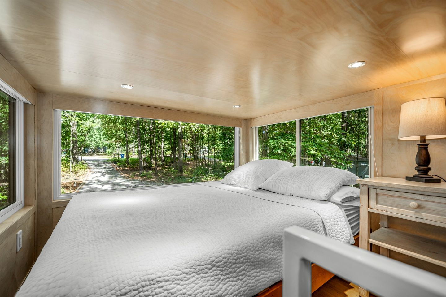 Glorious Lofted Container with Luxurious Indoor and Outdoor Spaces in Alabama