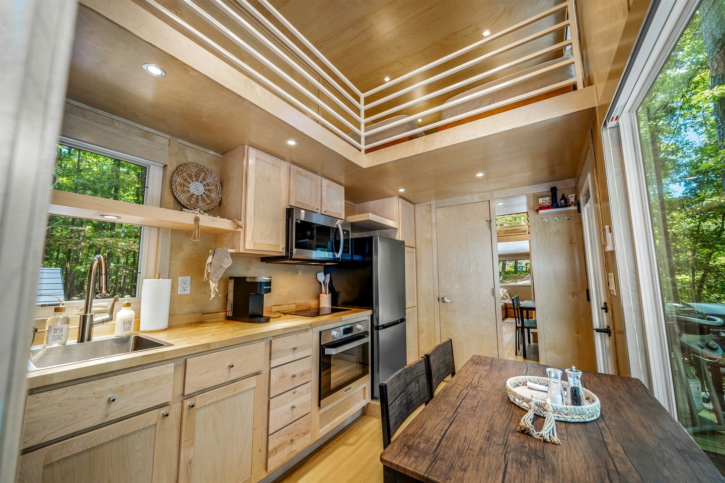 Glorious Lofted Container with Luxurious Indoor and Outdoor Spaces in Alabama