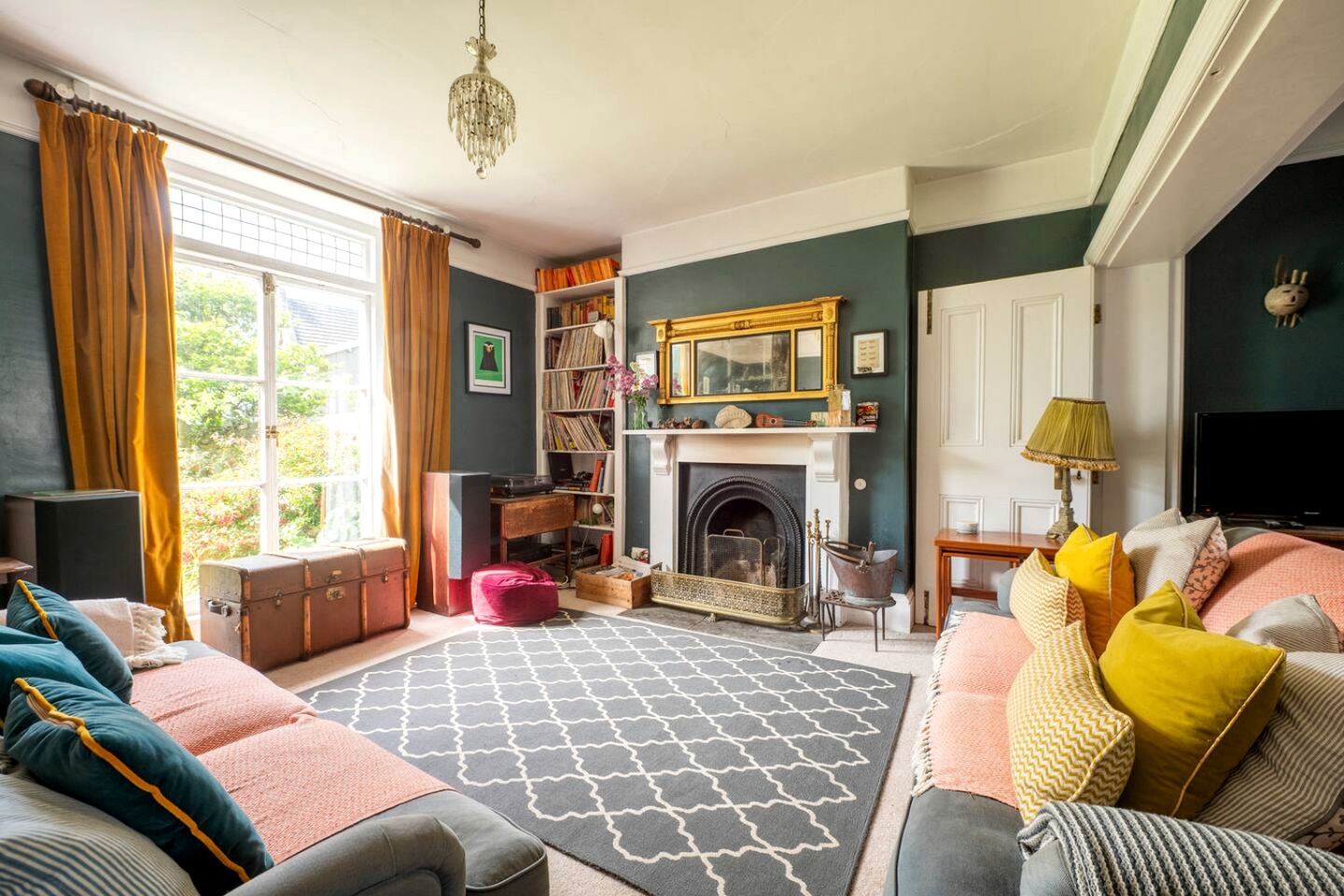 Charming Boho Cottage with Walled Garden near Dunraven Bay in Southerndown, Wales