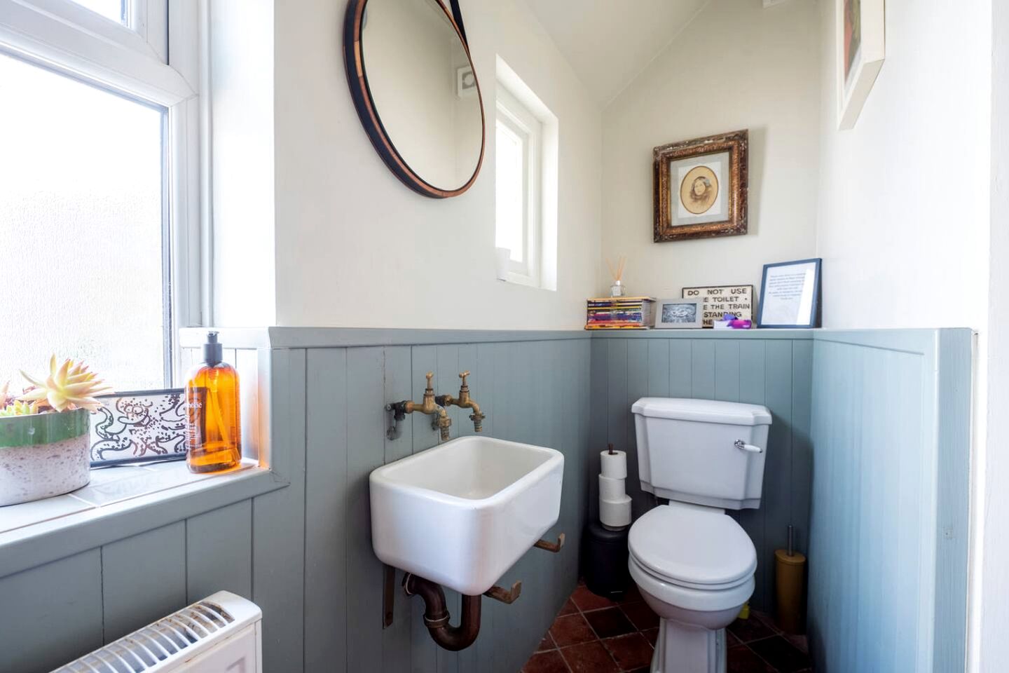 Charming Boho Cottage with Walled Garden near Dunraven Bay in Southerndown, Wales