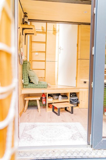 Tiny Houses (France, Saint-Diéry, Auvergne-Rhône-Alpes)