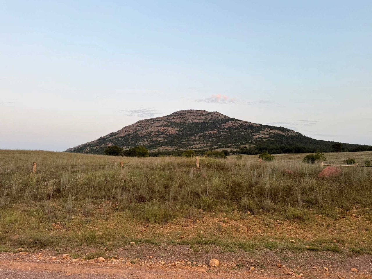 Cozy Tiny Home with Private Patio & Hammock Chairs near Bath Lake in Medicine Park, Oklahoma