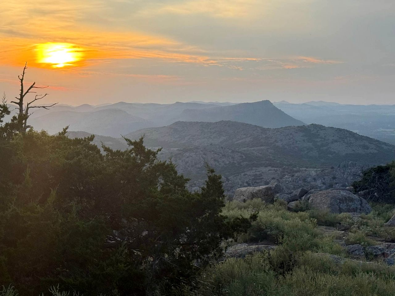 Cozy Tiny Home with Private Patio & Hammock Chairs near Bath Lake in Medicine Park, Oklahoma