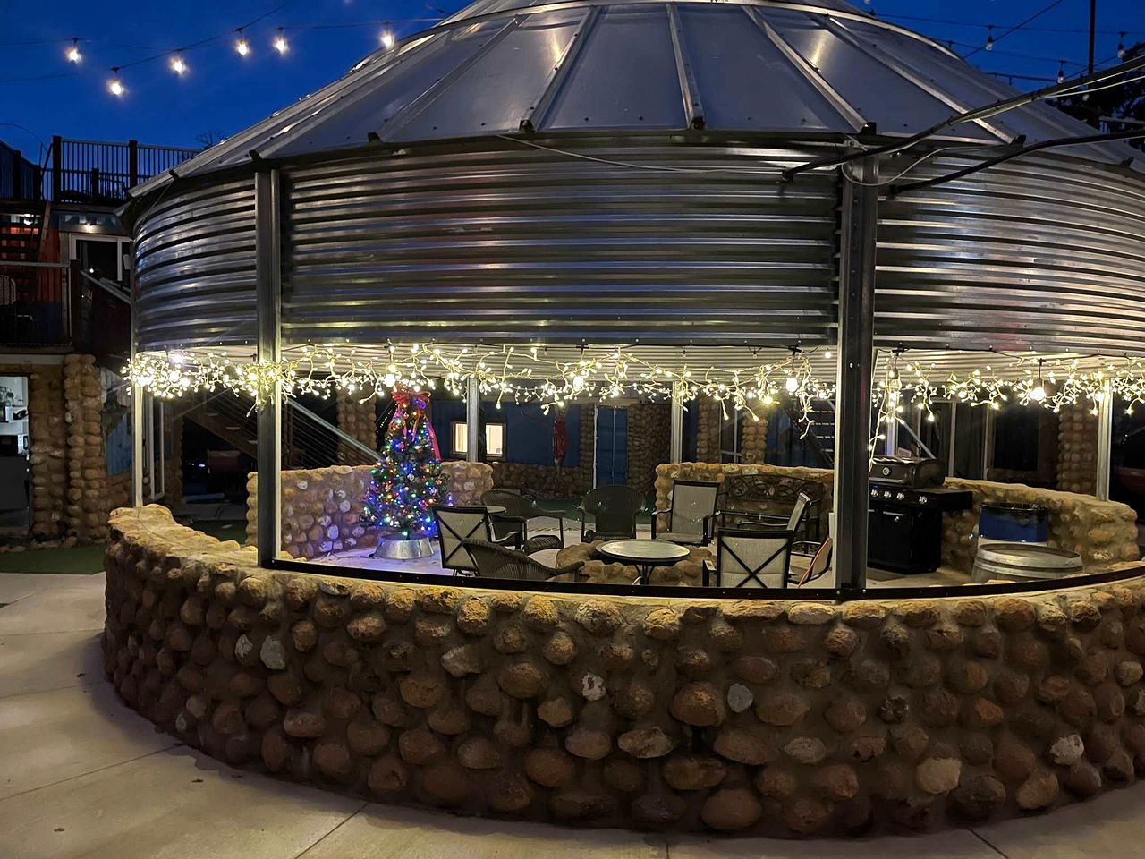 Unique Tiny House Retreat with Rooftop Deck near Cobblestone Shops in Medicine Park, OK