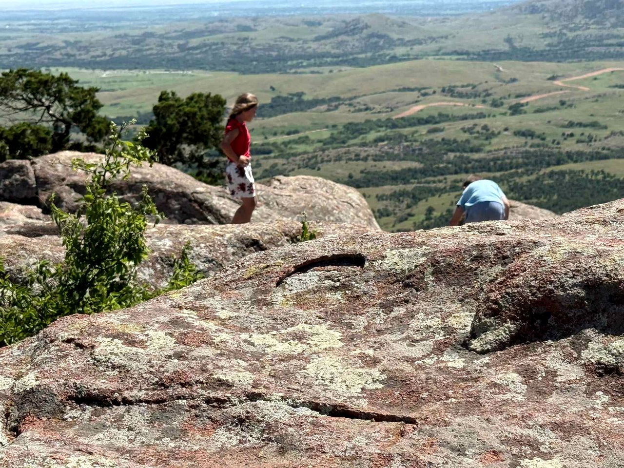 Unique Tiny House Retreat with Rooftop Deck near Cobblestone Shops in Medicine Park, OK