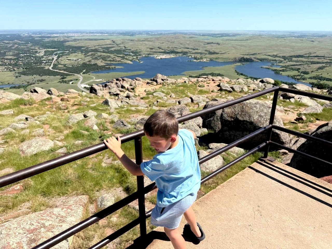 Unique Tiny House Retreat with Rooftop Deck near Cobblestone Shops in Medicine Park, OK