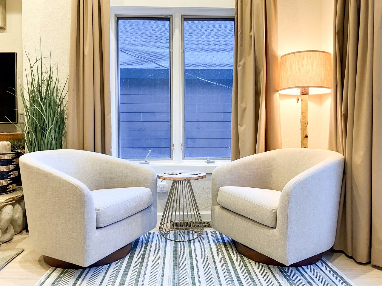 Enchanting Creekside Cabin Retreat near Yosemite National Park in California